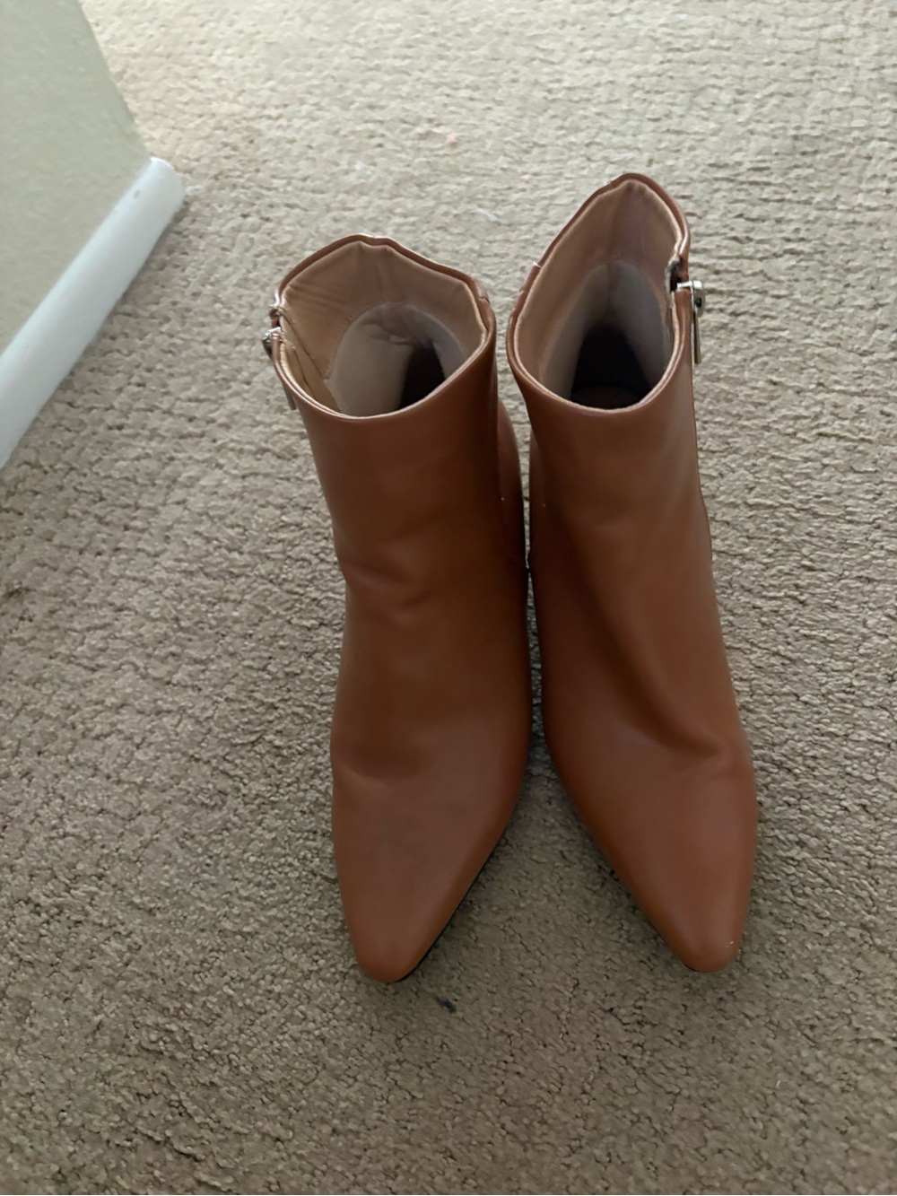 Women’s Pointed Toe Ankle Boots in Brown